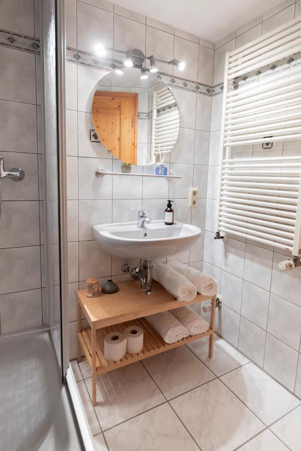Cozy I Hochwertig Eingerichtet Netflix Parkplatz Nespresso Apartment Longkamp Exterior photo